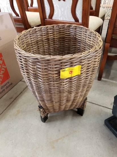 Large wicker basket with feet