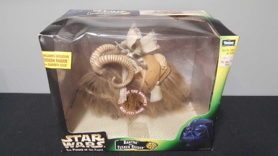 Star Wars Bantha and Tusken Raider Toy, MIB.