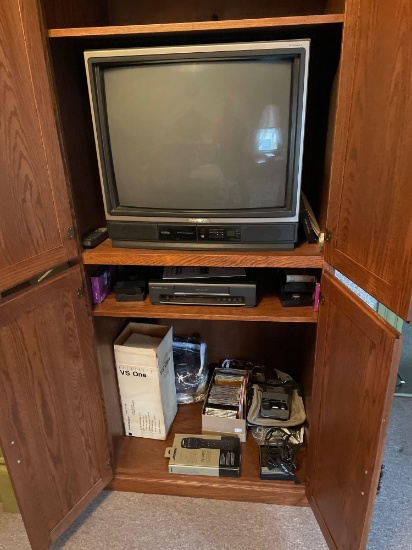 Magnavox TV - CD'3 - VCR- etc