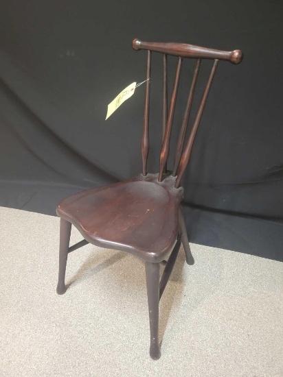 Colonial gentleman's dressing chair