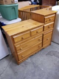 dresser/changing table
