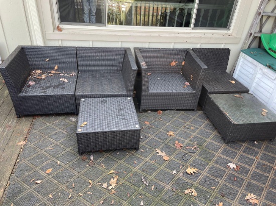 6pc vinyl woven patio set, 4 chairs, 2 tables