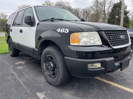 2005 Ford Expedition previously a police cruiser.