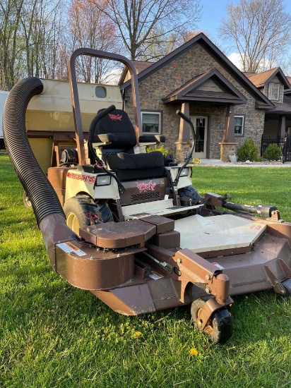 725D diesel zero turn Grasshopper lawn mower w/ power fold Duramax 61? moving deck