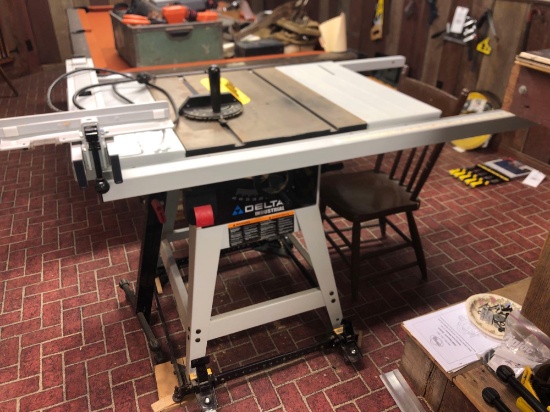 Delta IndustrialTable Saw on Cart with GRR RIPPER system, Roller Stand and Accessories
