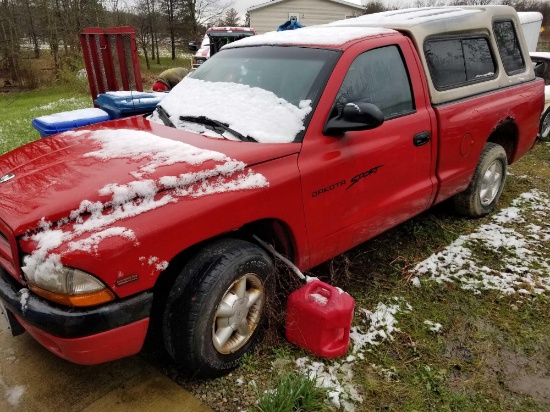 1997 Dodge Dakota pickup truck, standard shift