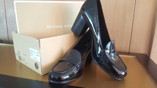 Never worn Michael Kors ladies loafer shoes, 8M