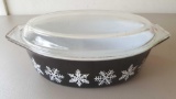 13 inches vintage Pryrex glass snowflake covered dish