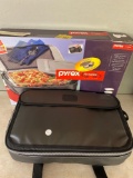 Pyrex dish and carrying case