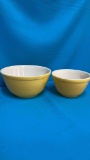 Pastel Pyrex bowls yellow with original paper label Pyrex 1 1/2 quart and 1 1/2 pint