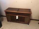Magnavox stereo cabinet with turn table