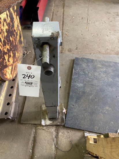 large trailer jack
