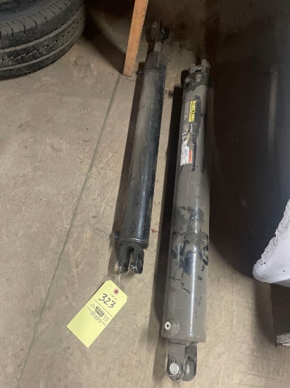 2 hyd cylinders