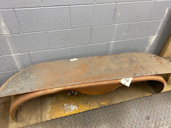 Steel fenders and diamond-plate weld on fender walls
