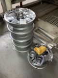 16x6-8 on 6.5 aluminum trailer wheels and lugs