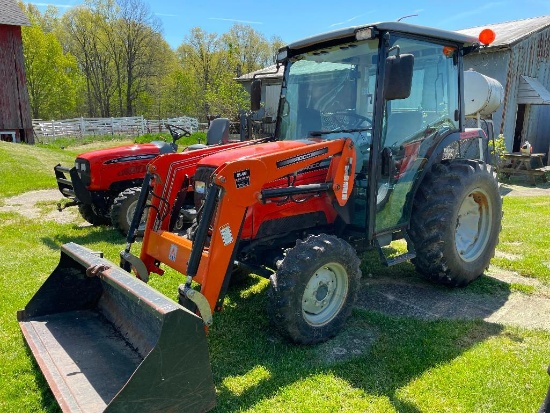 Agco ST34A 4x4 diesel cab tractor w/SL46A front loader, 8spd trans with shuttle shift