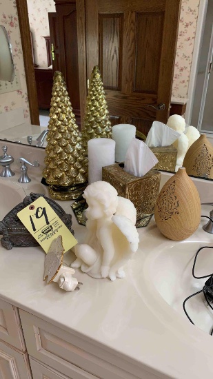 dresser decor, gold lighted tree, defused, lighted Angel