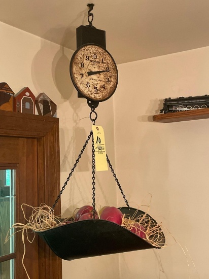 Hanson hanging produce scales with decorative fruit