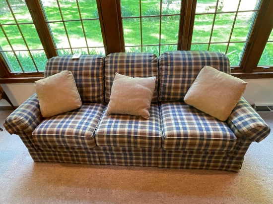 Smith Brothers 3-cushion sofa