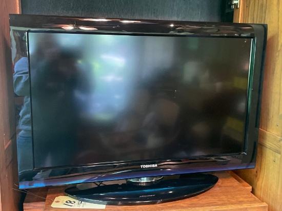 Toshiba 32 inch flat-screen TV manufactured in 2011