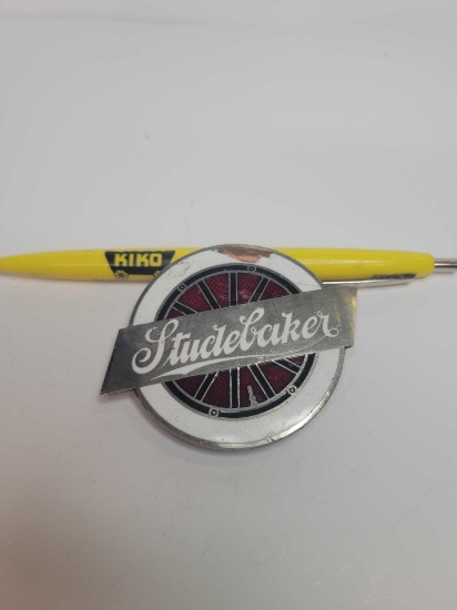 Studebaker Automobile emblem