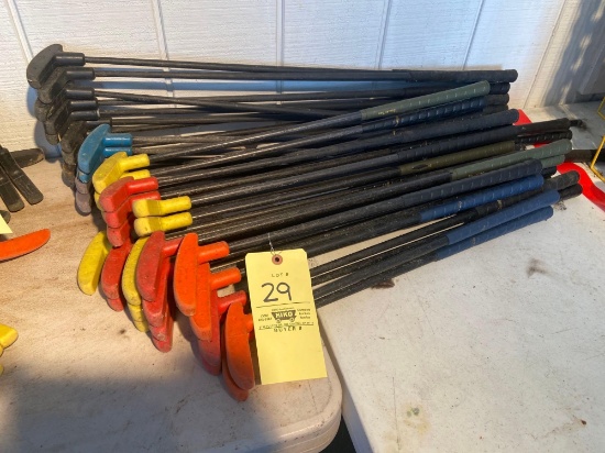 (40) Miniature Golf Clubs