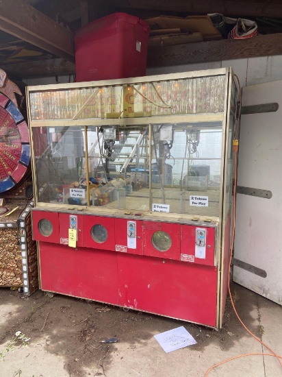 Play Fair Claw Machine