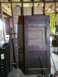 3 Early doors, wood shelves