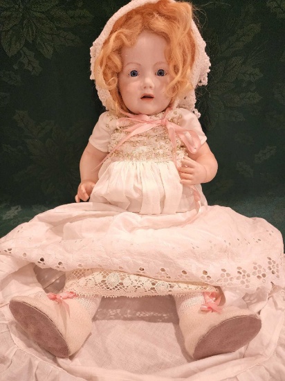 Porcelain doll: reproduction JOAN NEILLIE, blonde and blue eyed