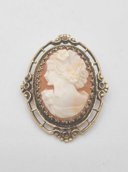 Vintage shell cameo pin, possible gold mounting