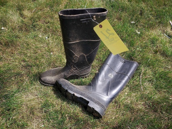 Bata Rubber Boots - Need Cleaning - Size 12