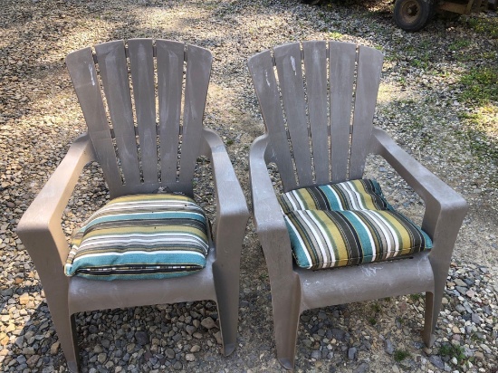 Set of 2 tan plastic wine chairs with weatherproof