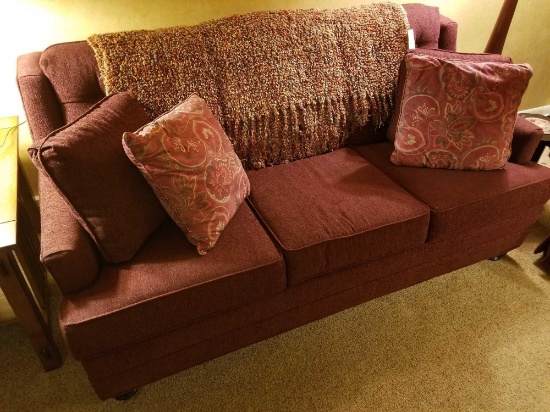 Lancer 3 cushion sofa with pillows