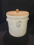 4 Gallon crock with a star and lid