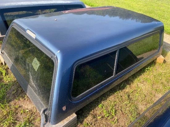 truck cap from 2006 Ford F-250