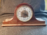 Mantle clock, no key