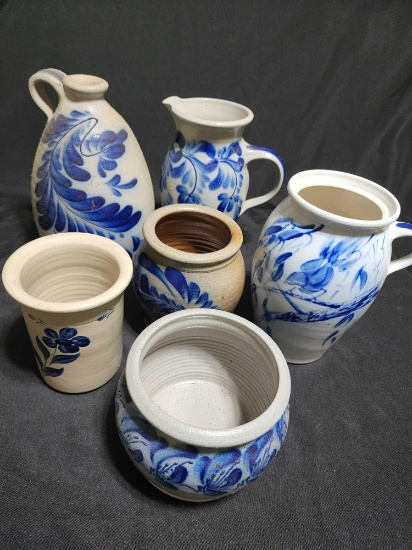 (6) blue decorated pottery