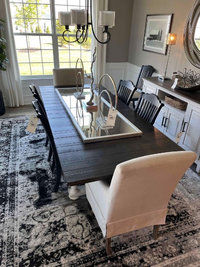 dinning room table with (8) chairs