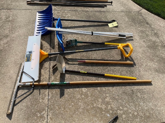 Snow Shovels, Squeegee, Lawn Tools