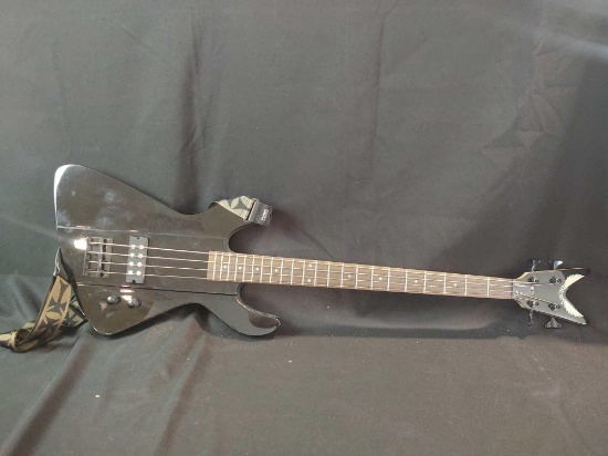 Dean Demonator Metalman Electric Bass Guitar w/ Non Matching ESP Case