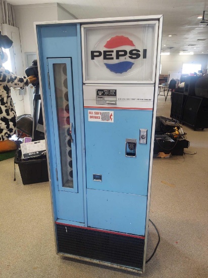 Pepsi Cola Vintage Soda Machine
