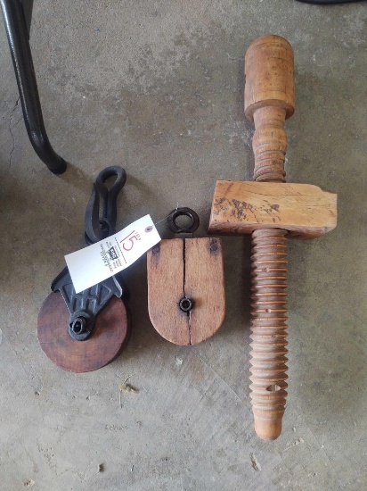 Primitive Wood Vise Screw and Pulleys