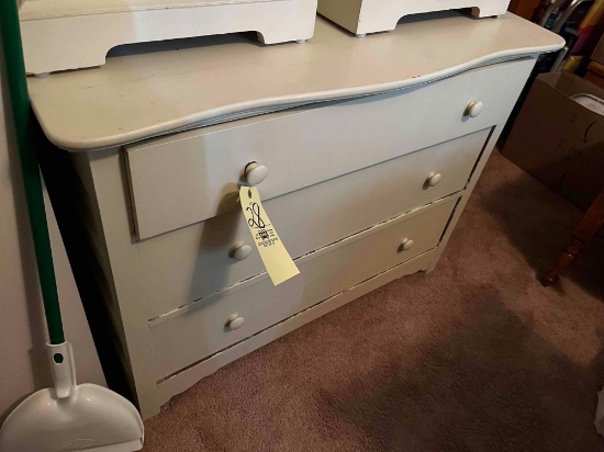 white 3 drawer dresser