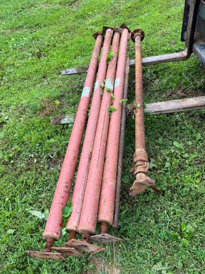Lot of five 3? x 7? 6 inch put a post and one pointed spud