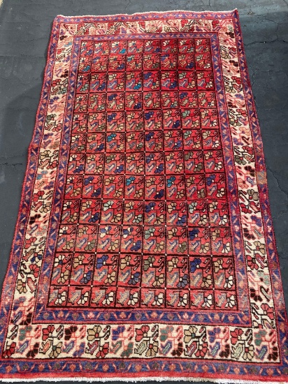 Persian Mahal rug, 4.2' x 7.1'