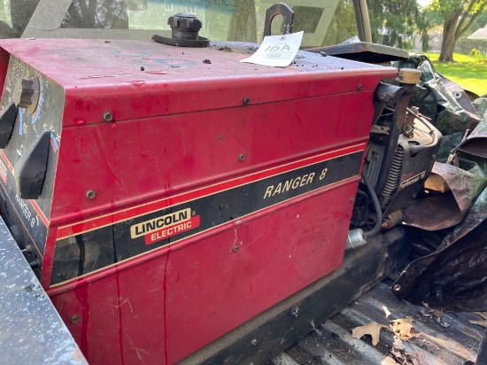 LINCOLN RANGER 8 WELDER