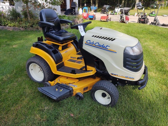 Cub Cadet Heavy Duty GT 2544 Riding Mower