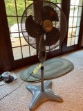 Wind Chaser Oscillating Fan