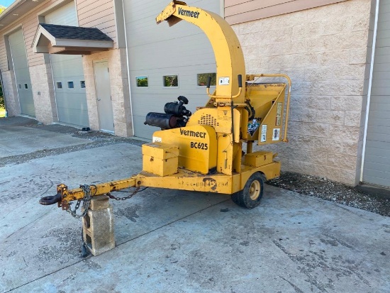 Vermeer BC625 Towable Wood Chipper 781 Hrs.