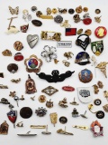Gents lot: lapel pins, advertising, lodge, soap box derby, military